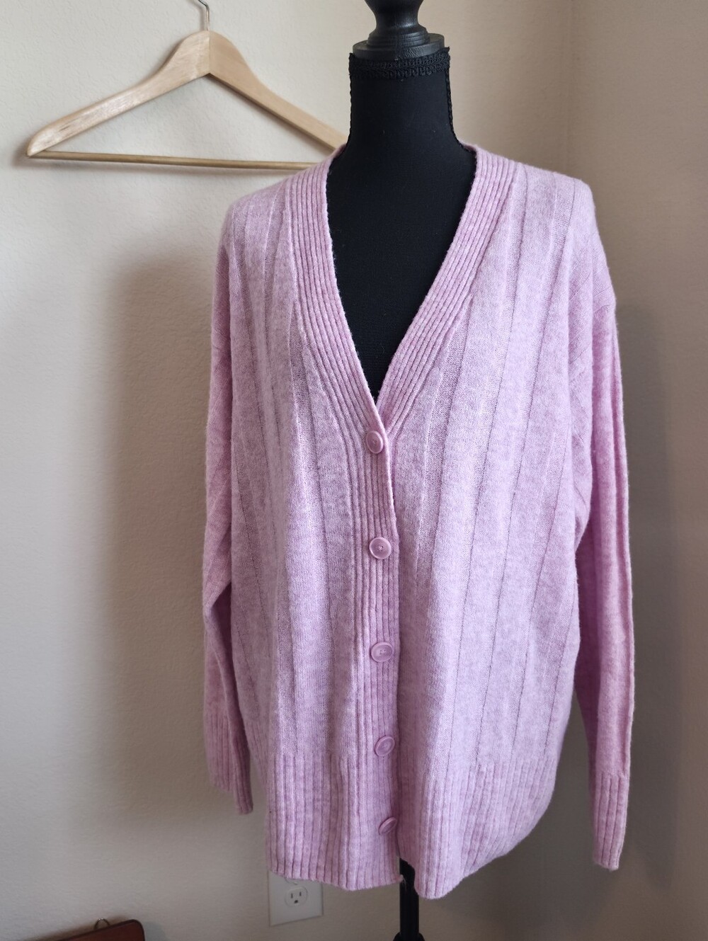 Universal Thread Bubblegum Pink V-Neck Button-Up Cardigan NWT S